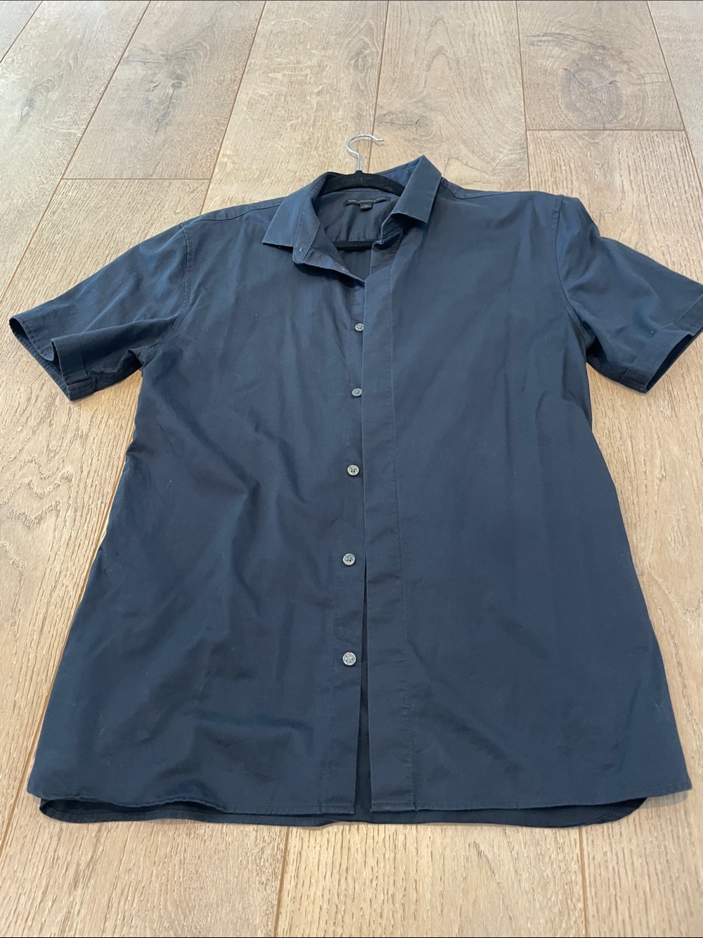 John Varvatos Short-Sleeve Button-Down Shirt in Navy Black